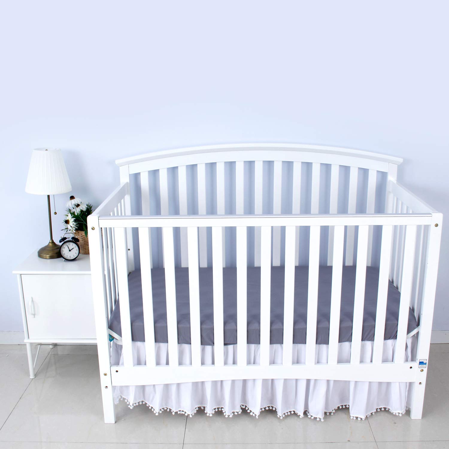 Biloban crib sheet ultr-soft microfiber closeup highlights plush texture for gentle sleep.