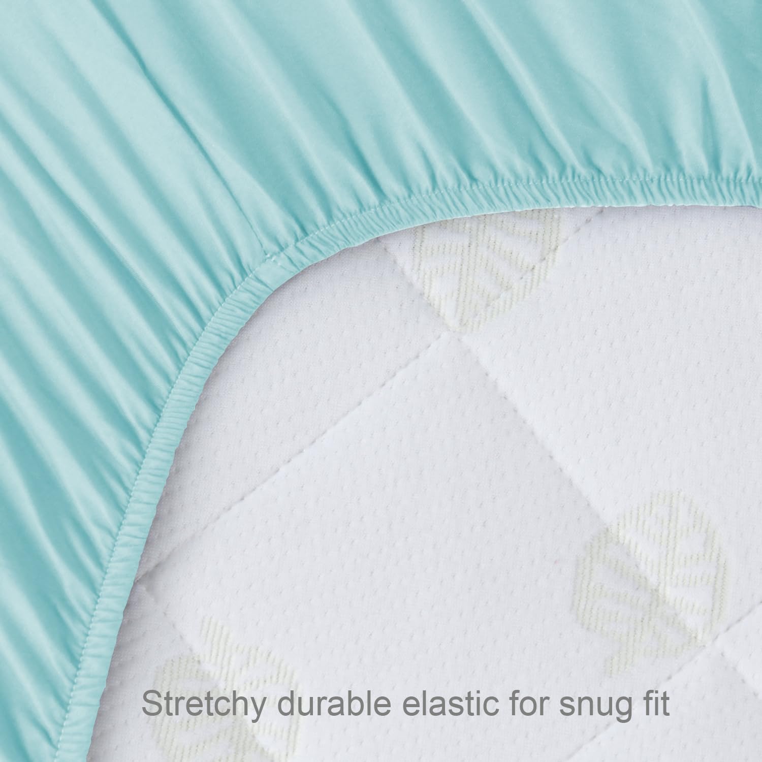 Biloban crib sheets machine-washable and dryer-friendly for quick cleanups.