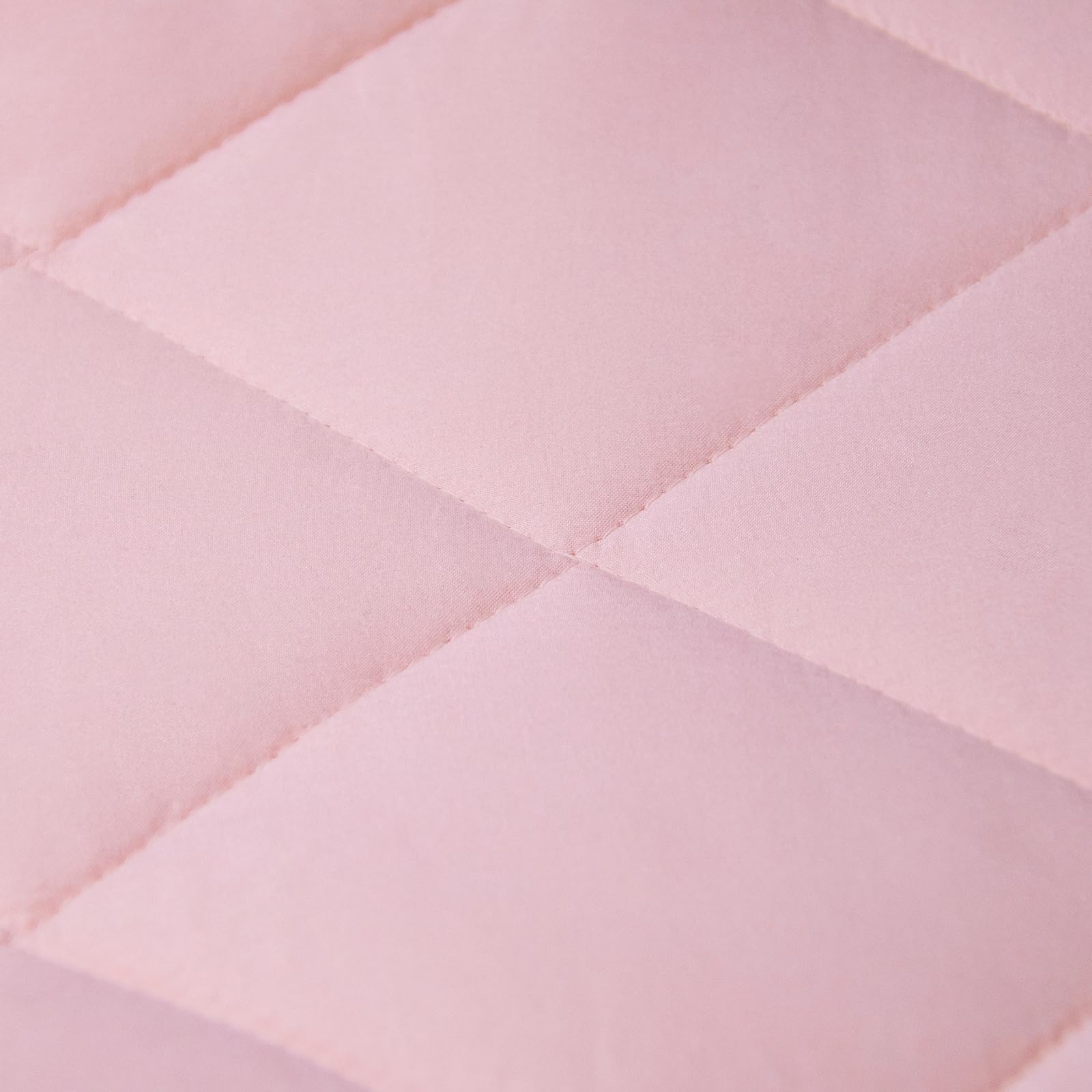 Biloban Nap Mat fabric detail highlights durable, chemical-free materials.