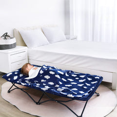 Biloban nap mat fleece texture close-up highlights softness and breathable comfort.