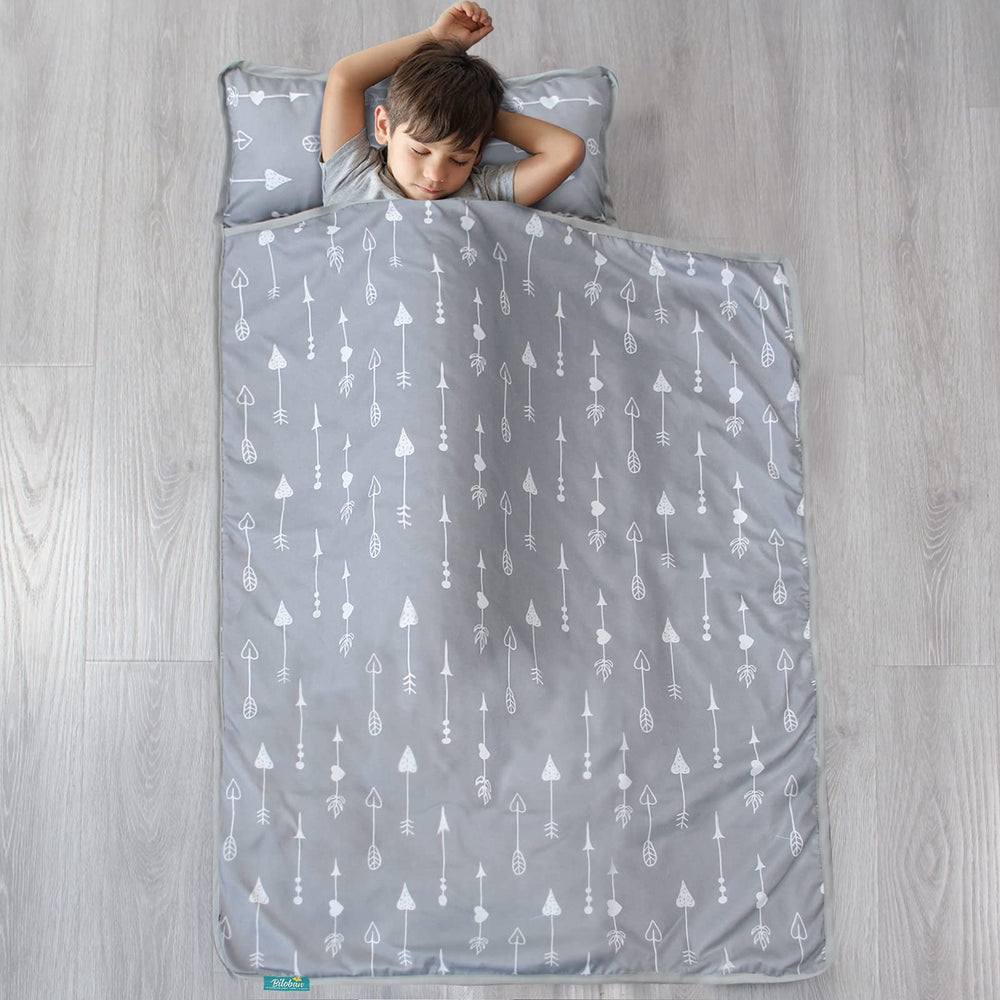 Biloban nap mat size 50x21 shows ample space for kids.
