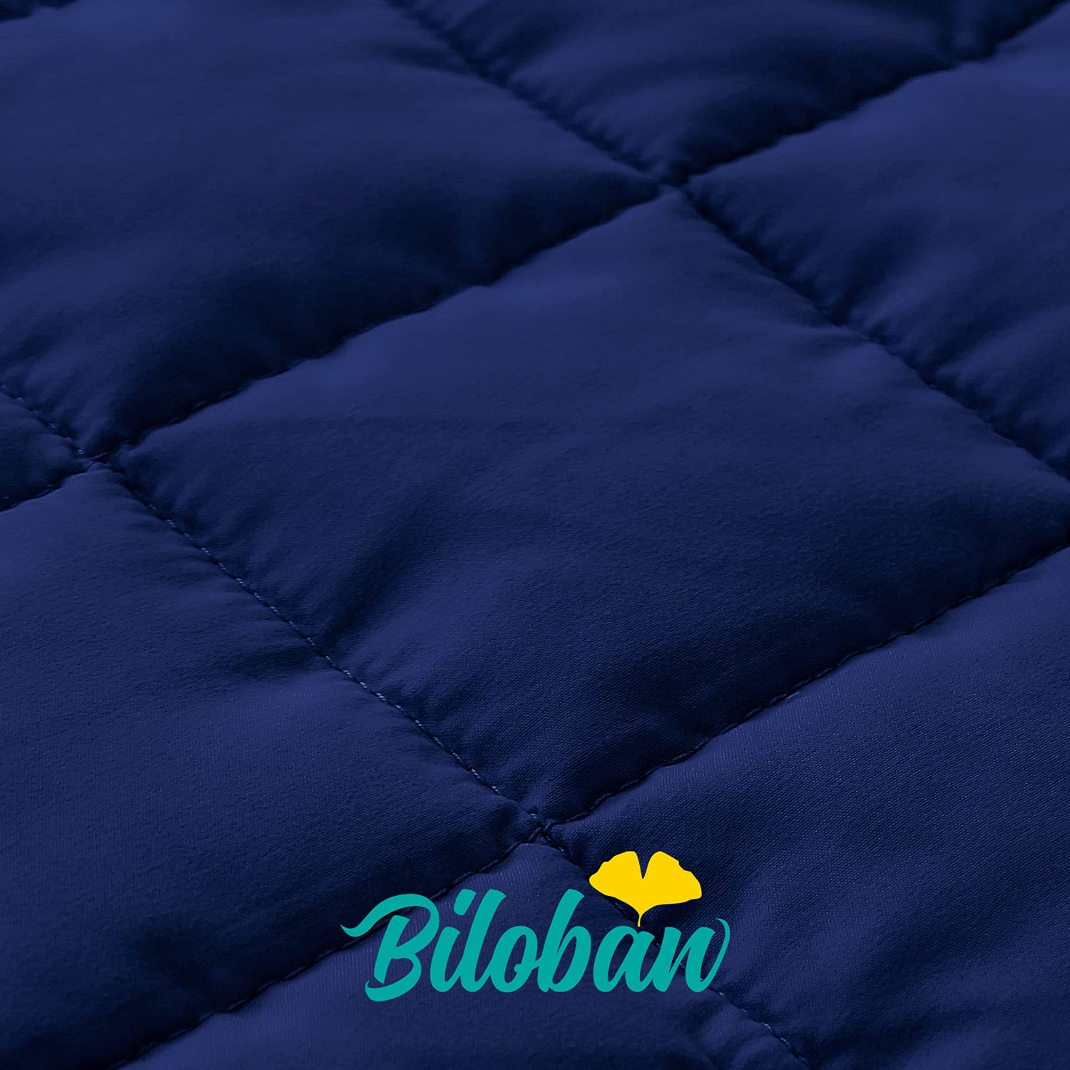 Biloban nap mat soft-breathable fleece supports comfortable, cozy daytime or nighttime rest.