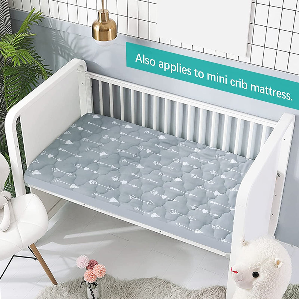 Biloban ultra-soft surface emphasizes gentle touch for baby comfort.