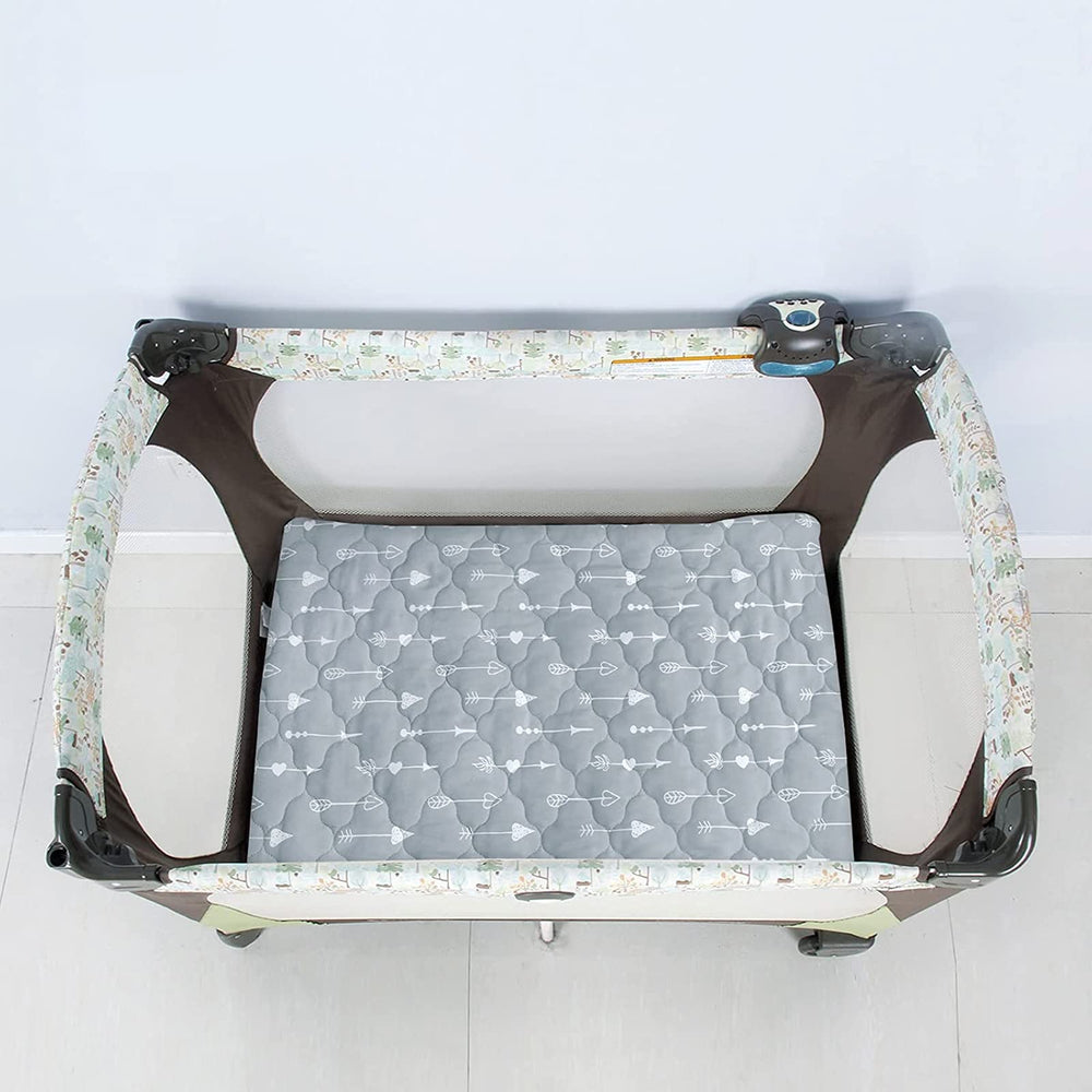 Biloban washable-dryer-friendly cover demonstrates easy cleaning after accidents.