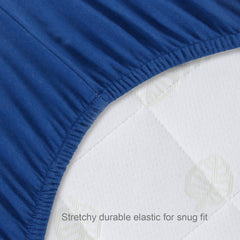Biloban skin-friendly knit fabric delivers durable, easy-care crib sheets.