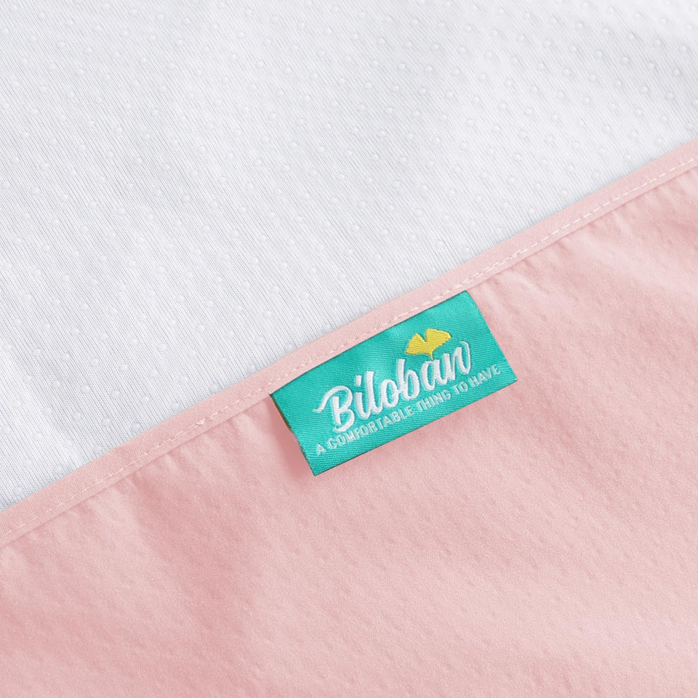 Biloban Splat Mat anti-slip back keeps mat securely in place.