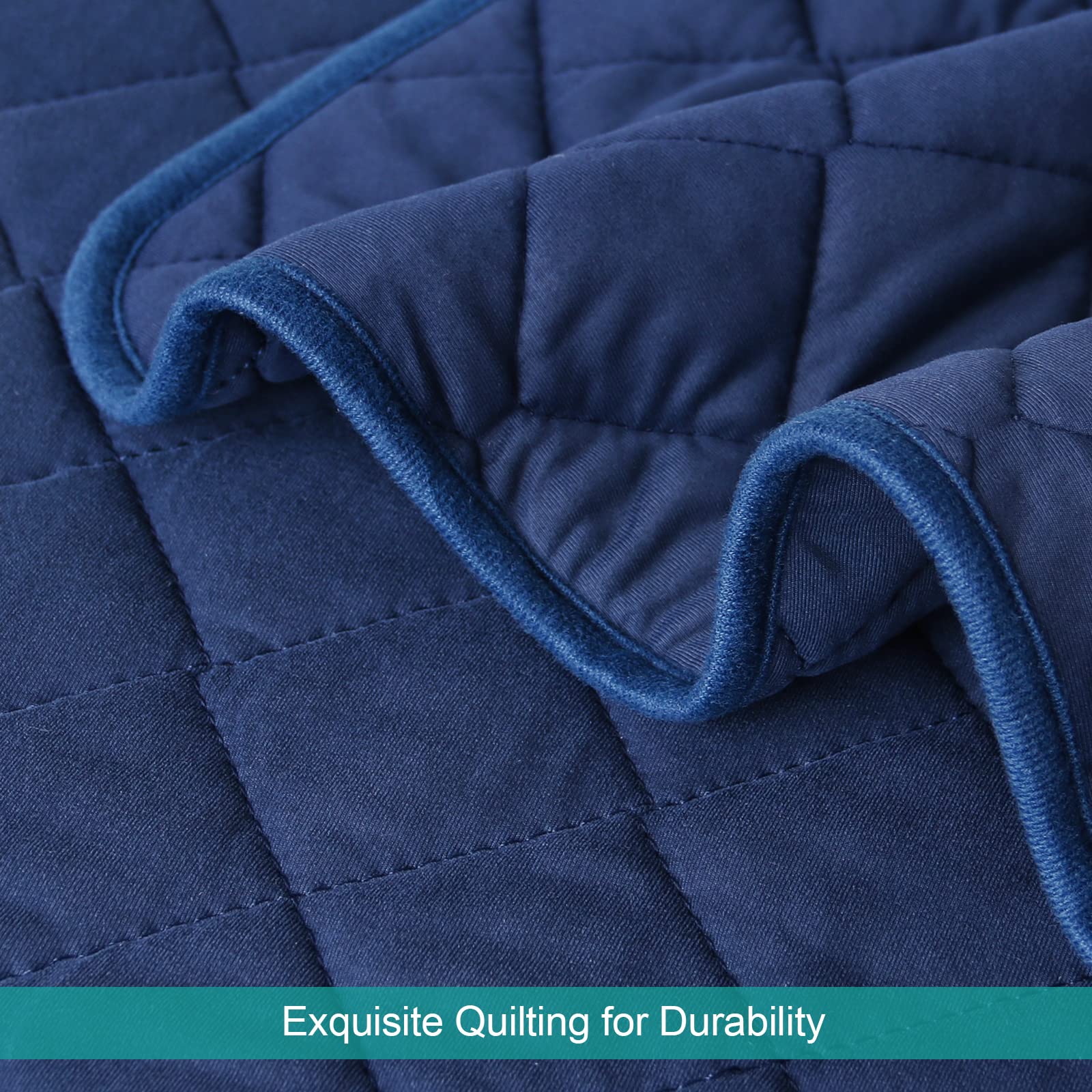 Biloban toddler comforter navy back view demonstrates versatile warmth for on-the-go use.