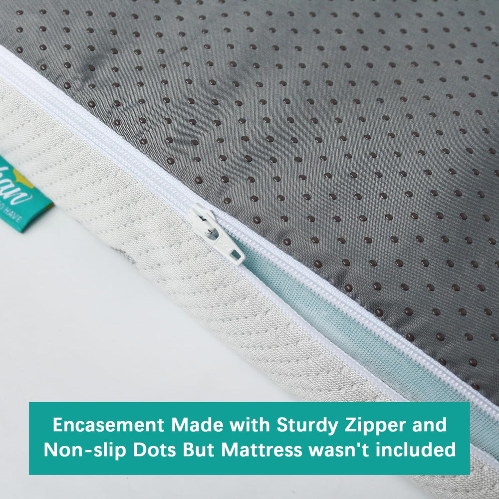 Biloban tpu-waterproof-layer-noise-free protects against spills without loud crinkles.