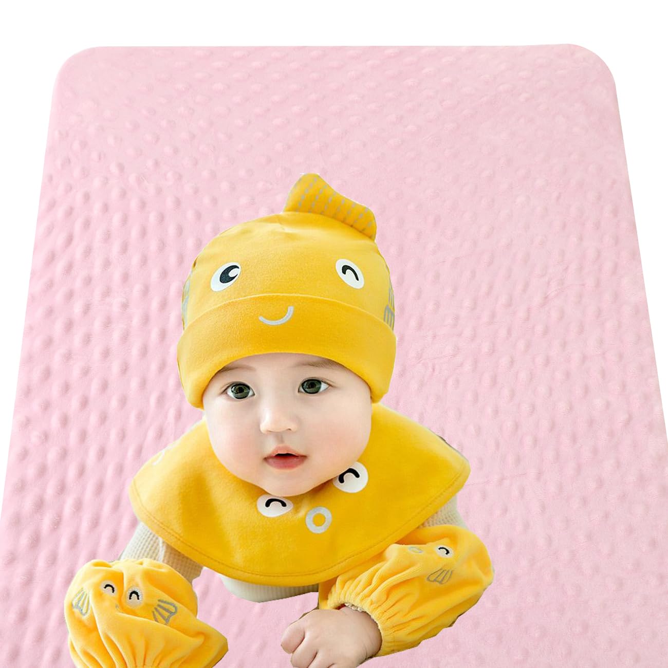 Bilokonda Dot Bassinet Sheet Set dot pattern closeup suggests gender-neutral style.