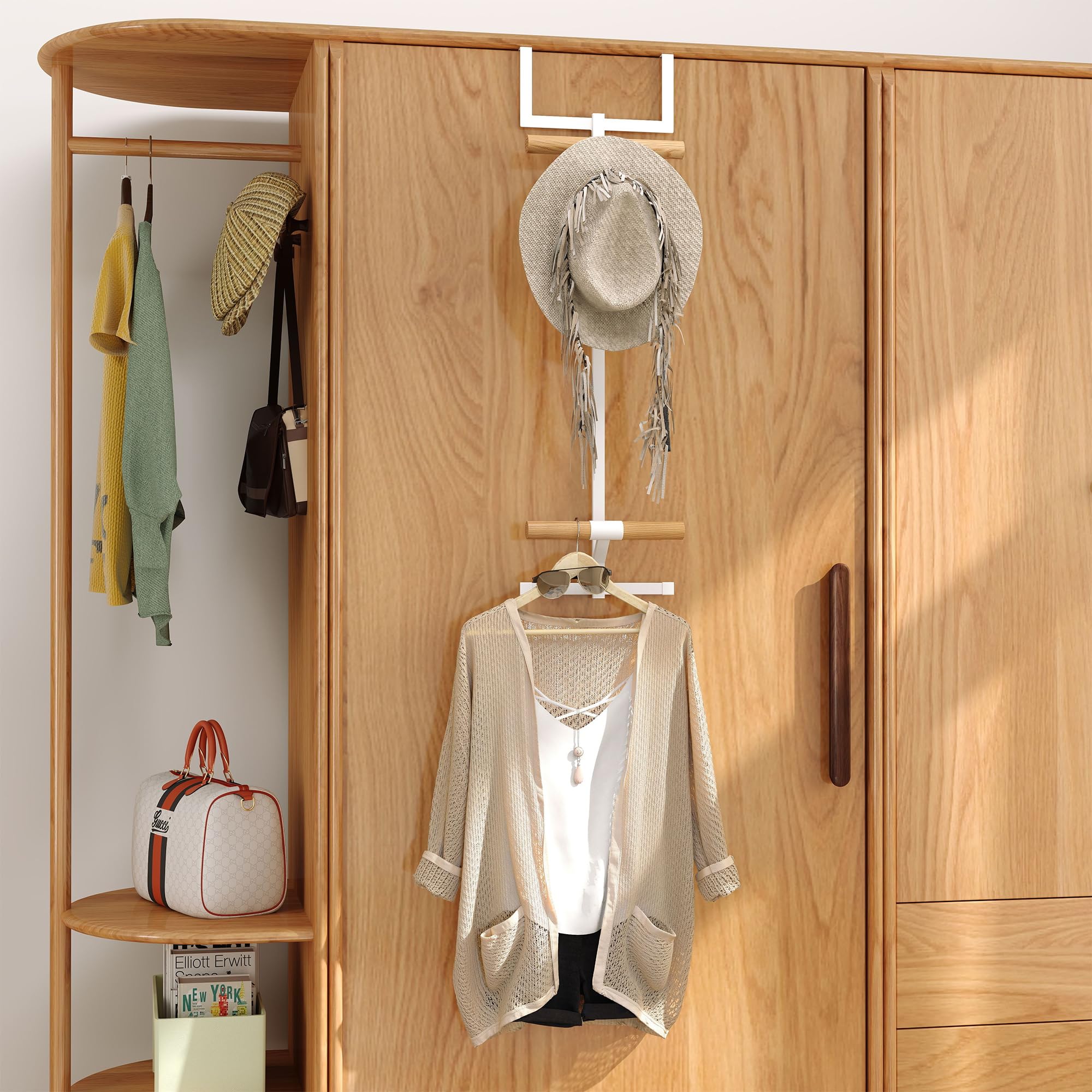 Bimiti organized entryway using the door hanger to reduce clutter and save space.