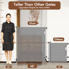 Bingguz retractable mesh gate shown with one-hand operation for busy moments