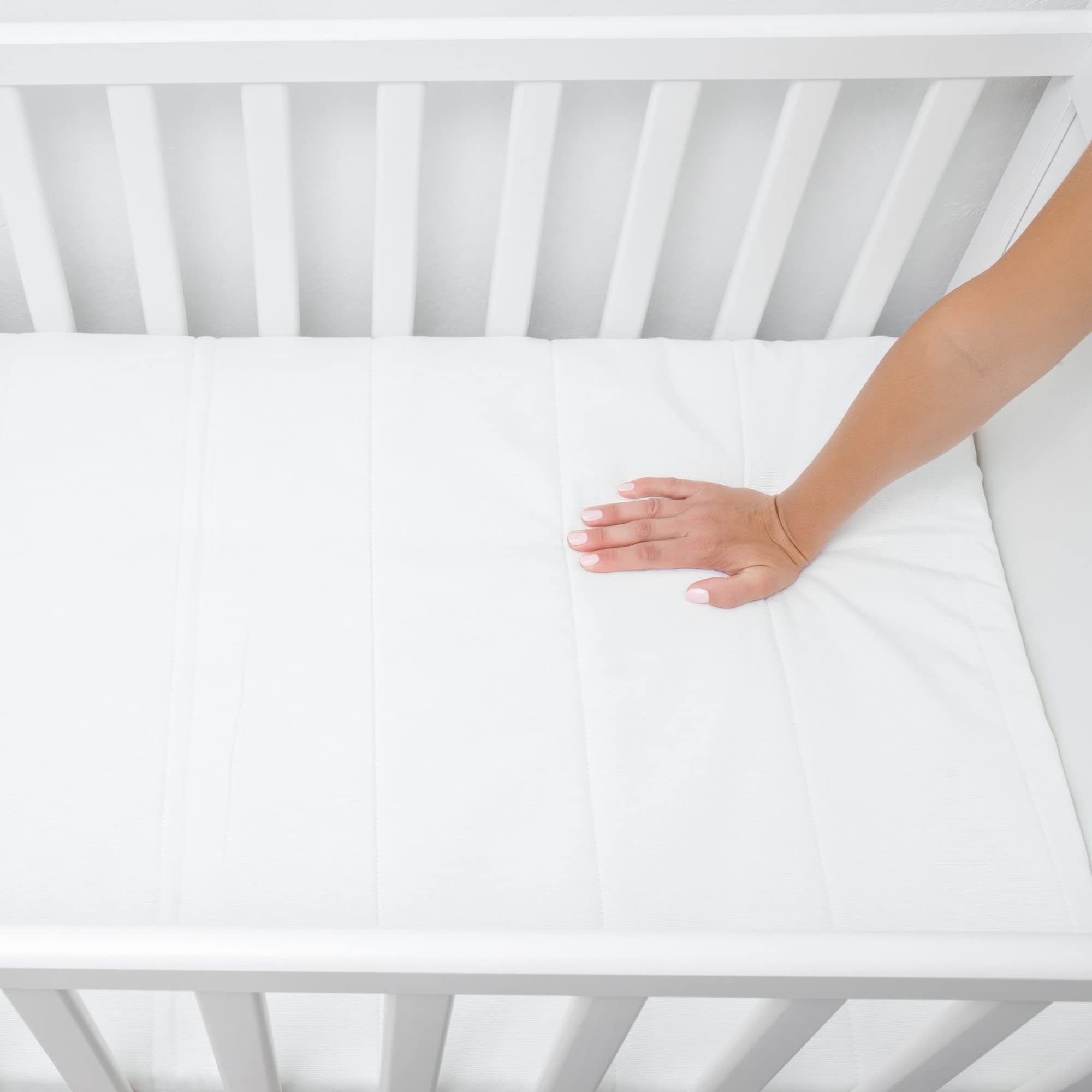 Durable, easy-care design from Bistras Deluxe for long-lasting use