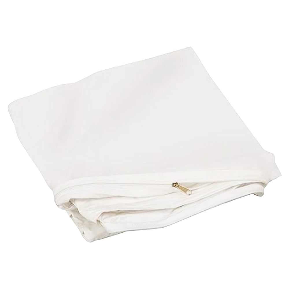 Bistras Deluxe zippered cover fully encases the crib mattress
