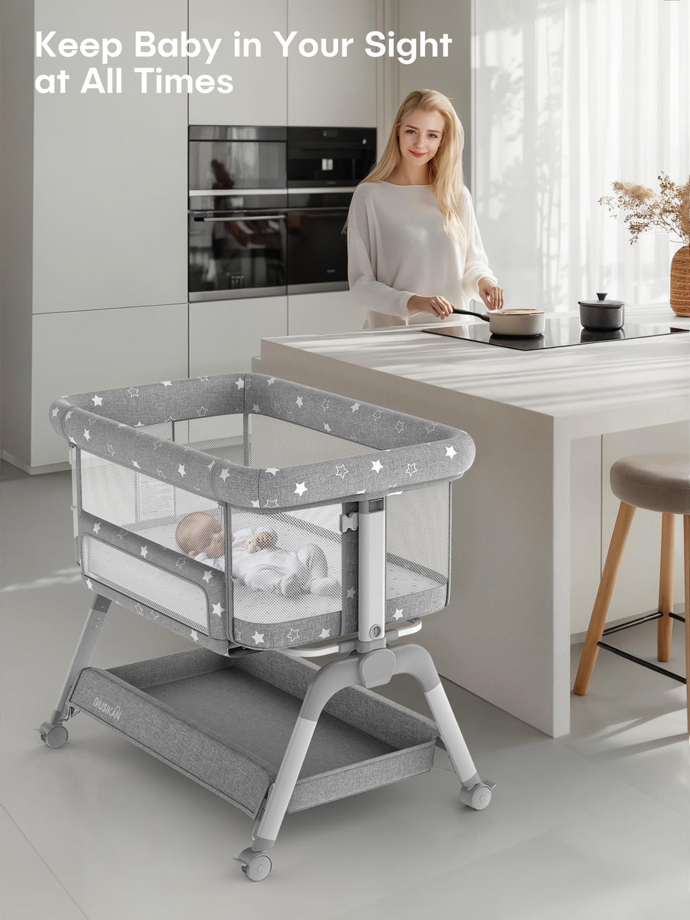 BIUSIKAN Bassinet portable design in-room setup highlights travel-friendly, space-saving use.