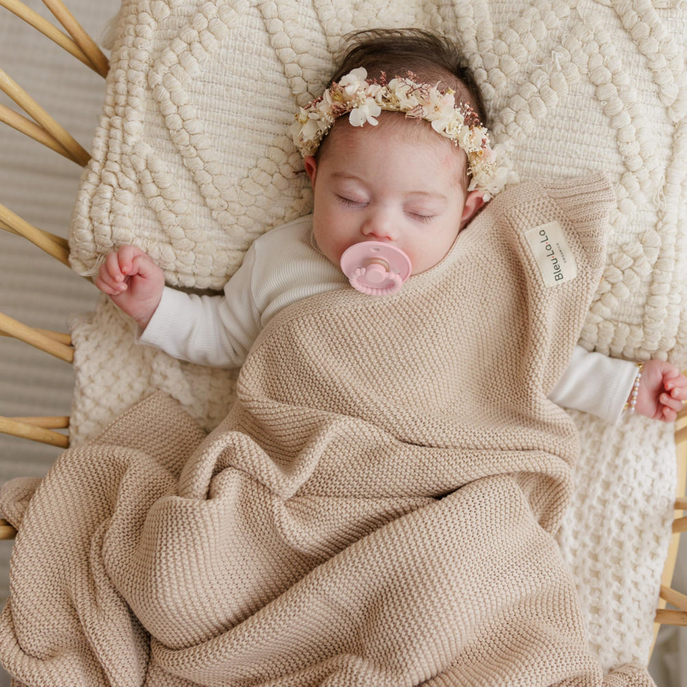 Bleu La La Heritage Knit Baby Blanket is easy to care for with machine washing.