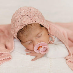 Bleu La La Luladream pacifier nipple close-up in natural rubber for teething comfort