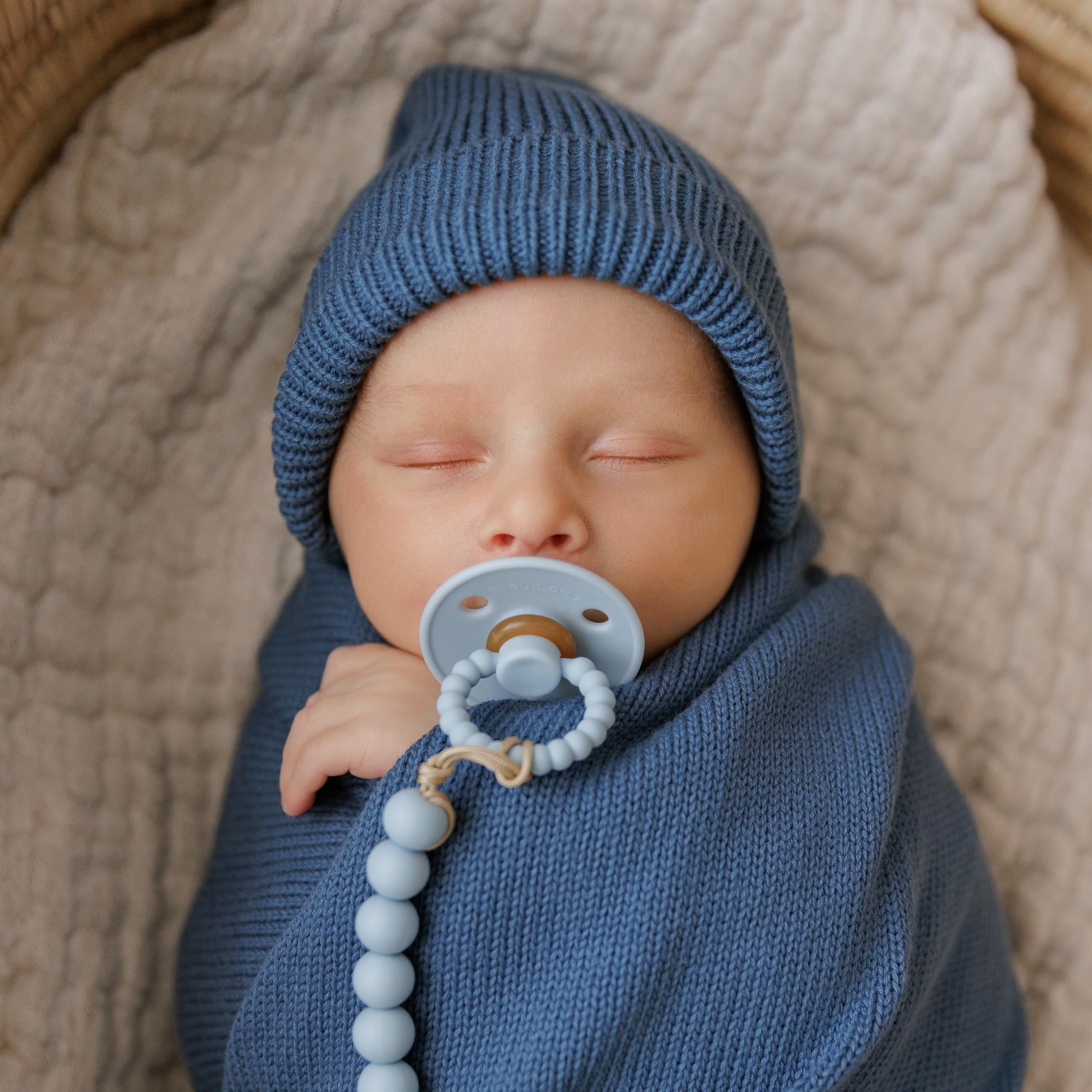 Bleu La La Luladream pacifier sterilize before use to maintain hygiene.
