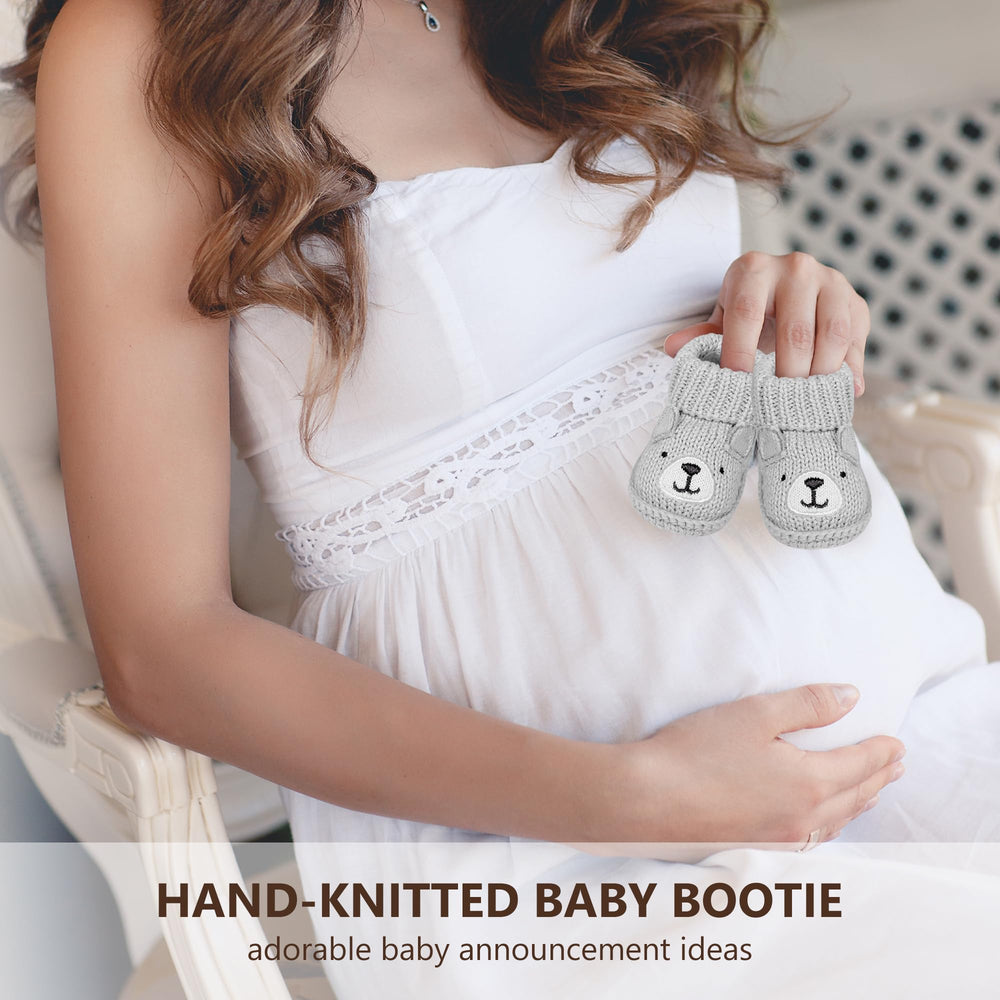 Blinking Stars 5-inch round sign reusable for maternity shoots and birth announcements