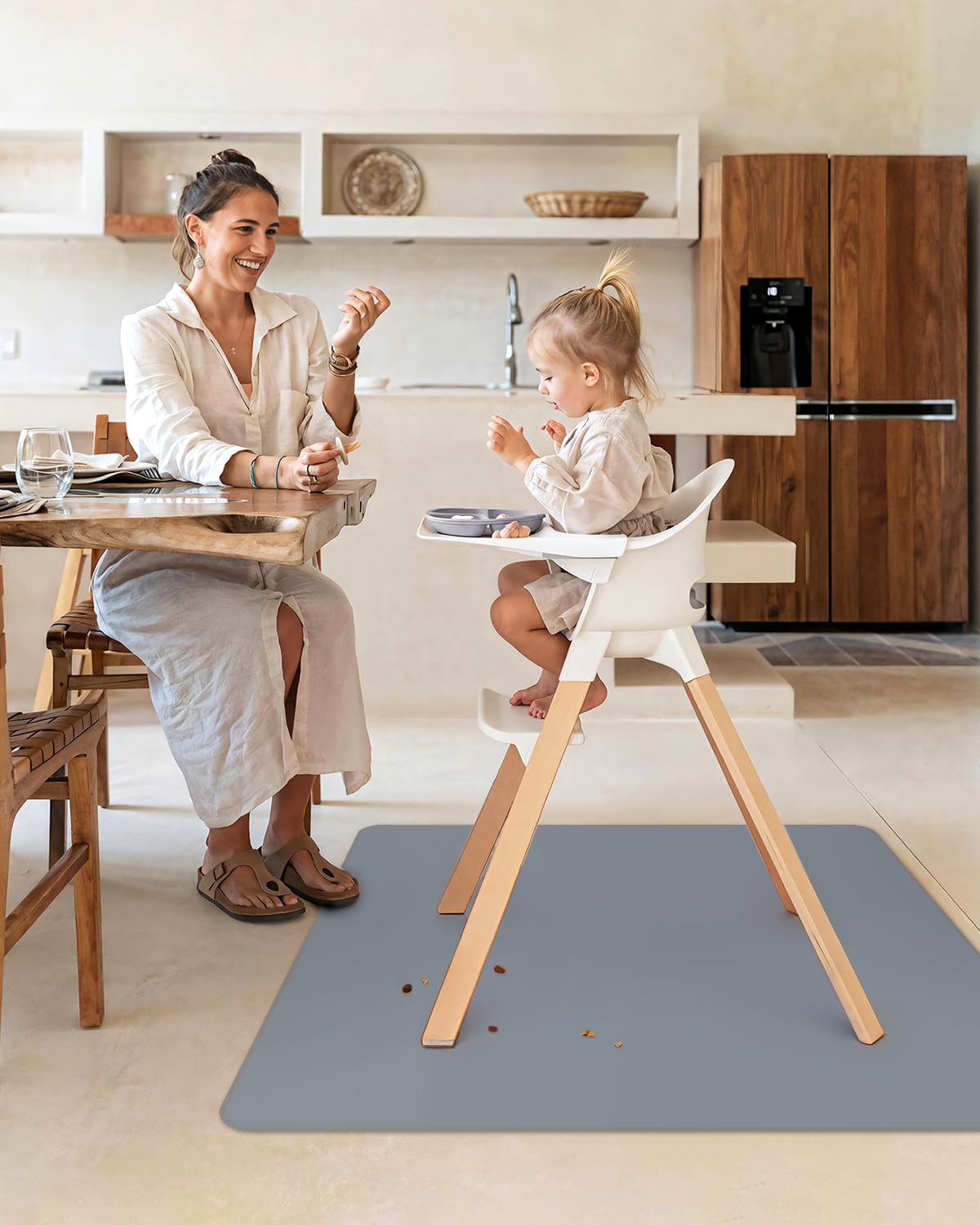 Blissful Diary Splat Mat anti-slip bottom keeps mat in place during meals.