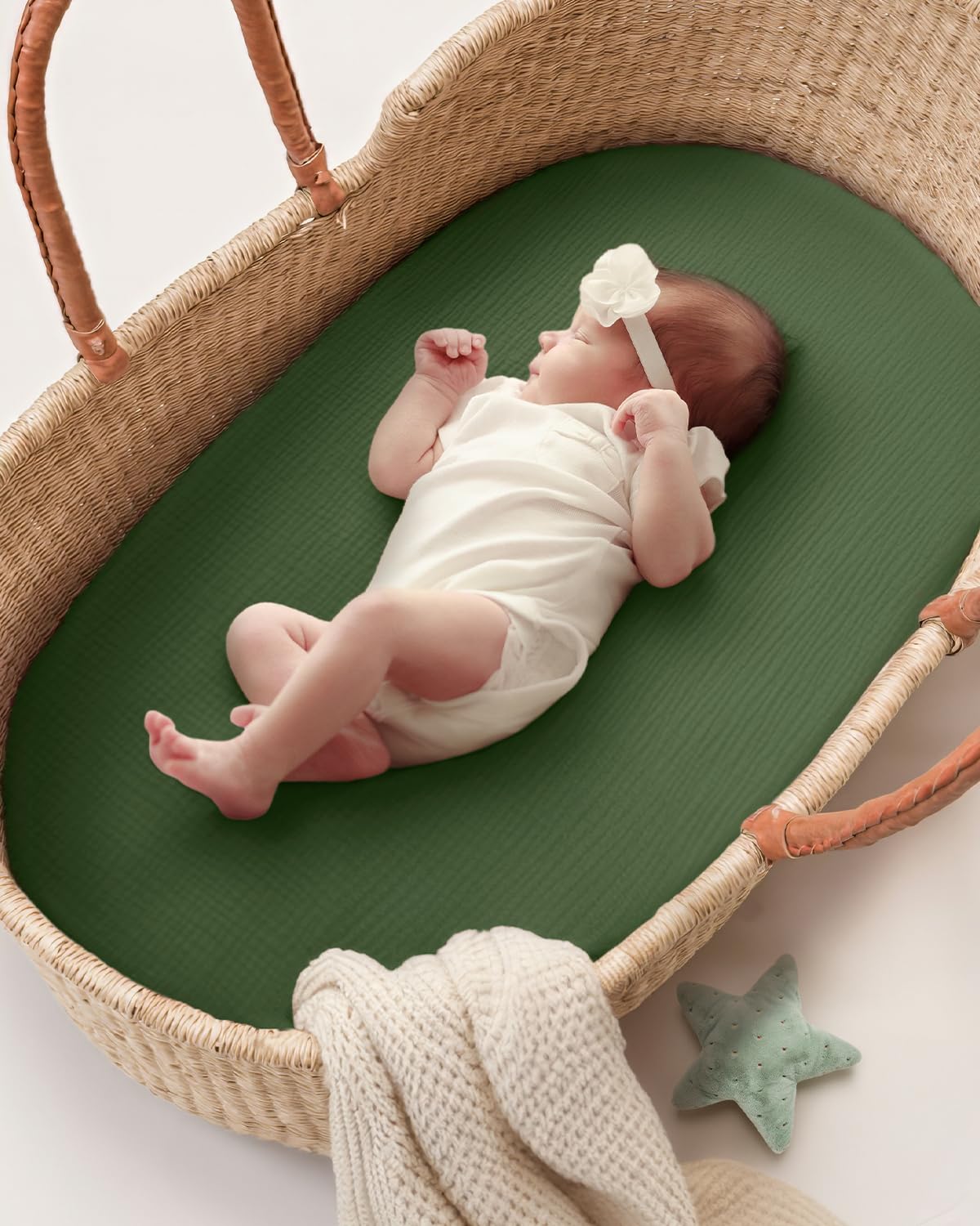 Blissful Diary bassinet sheet elastic edge keeps it in place during playtime.