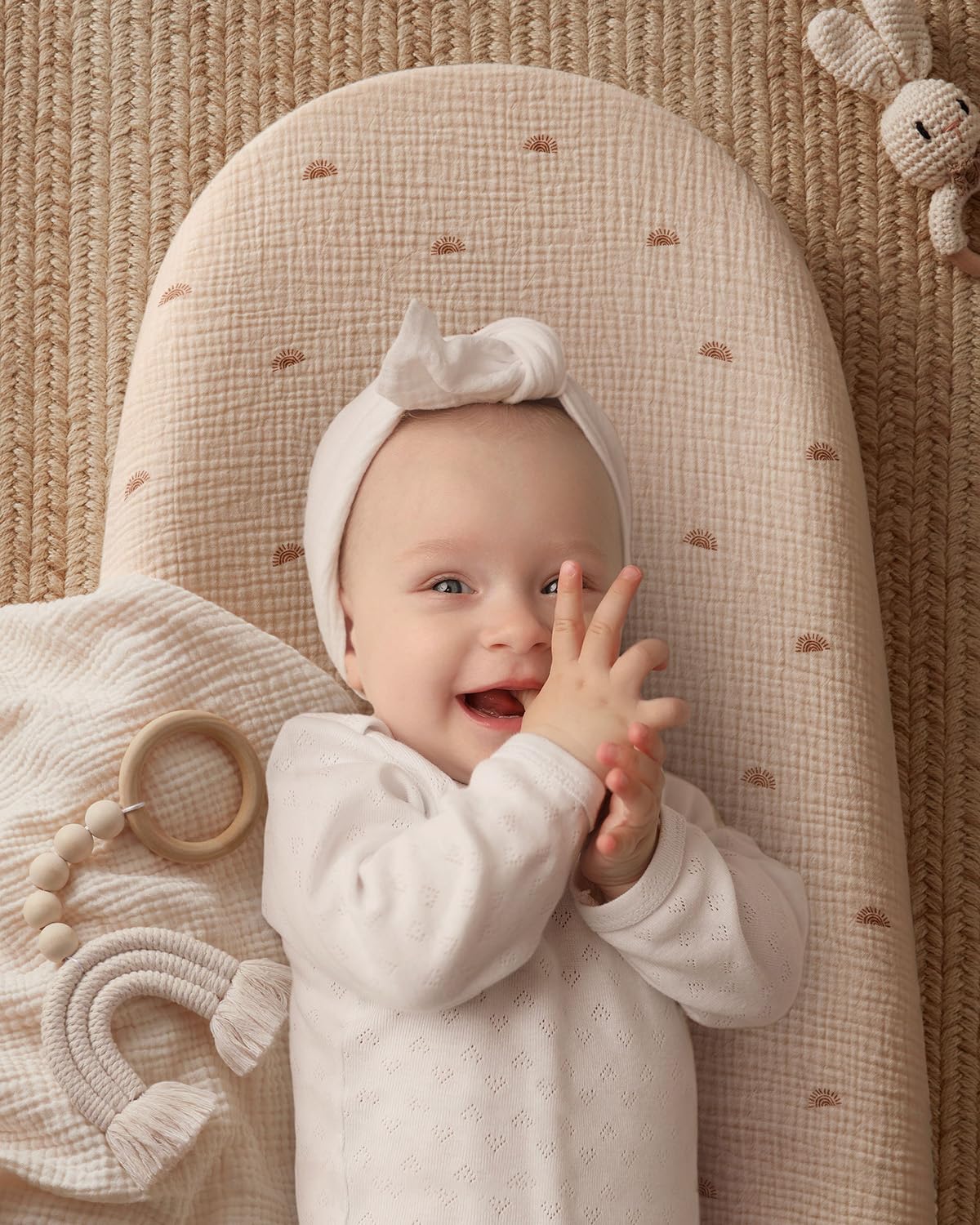 Blissful Diary changing pad Sunshine anti-roll sides keep baby securely seated during changes.