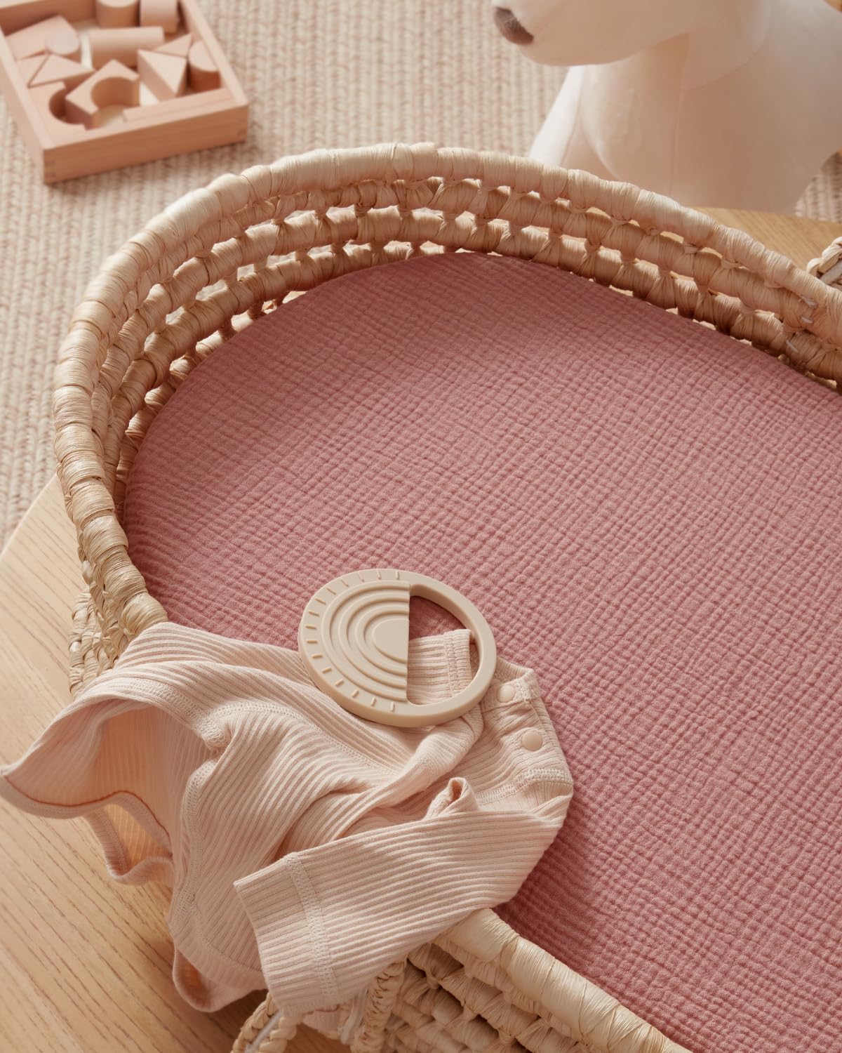 Blissful Diary muslin bassinet sheet machine washable for quick care.