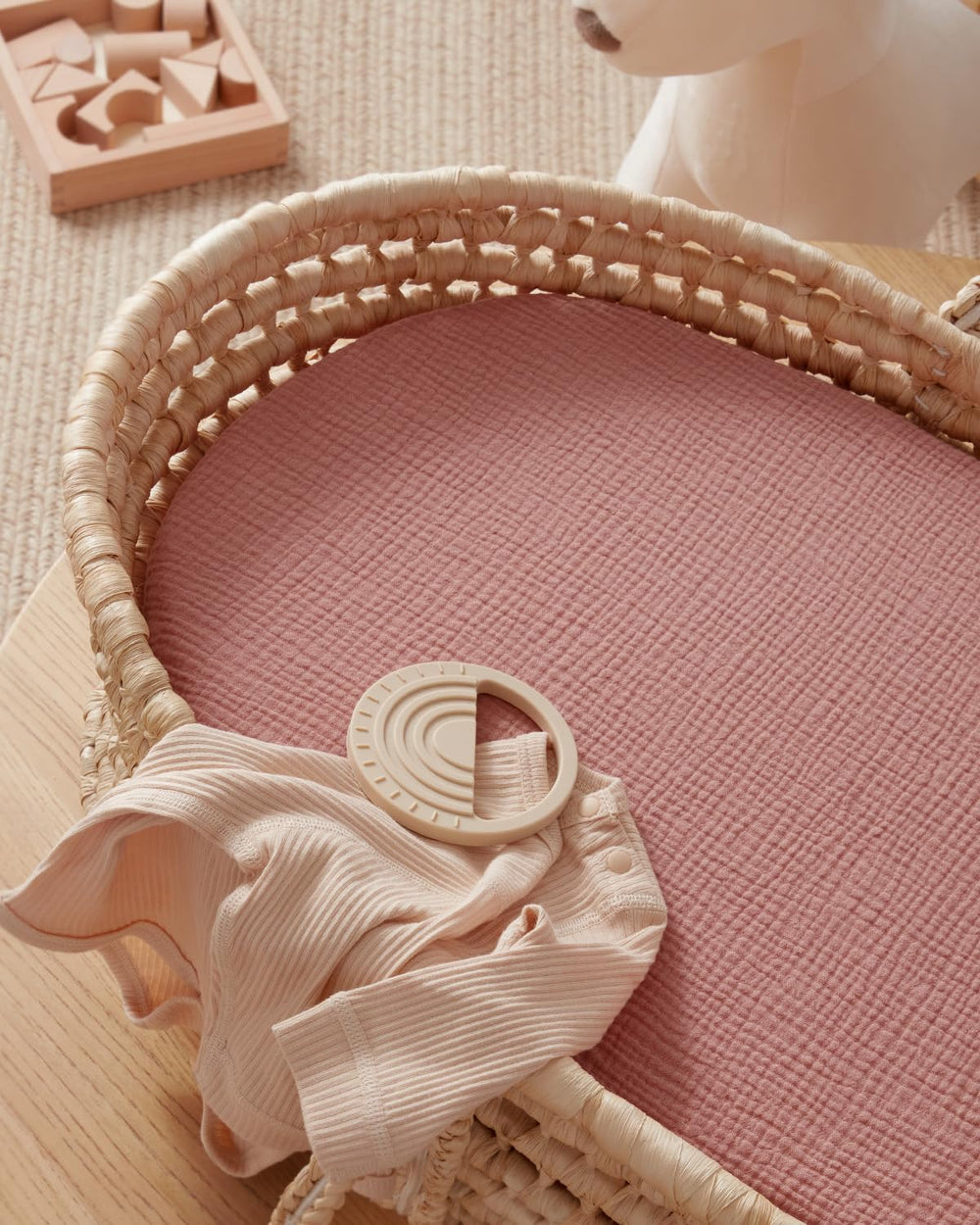 Blissful Diary muslin bassinet sheet machine washable for quick care.