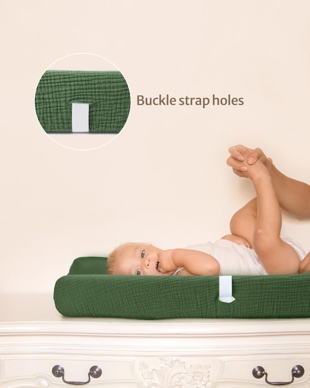 Blissful Diary changing pad cover packaging showcases gift-ready 2-pack for new parents.