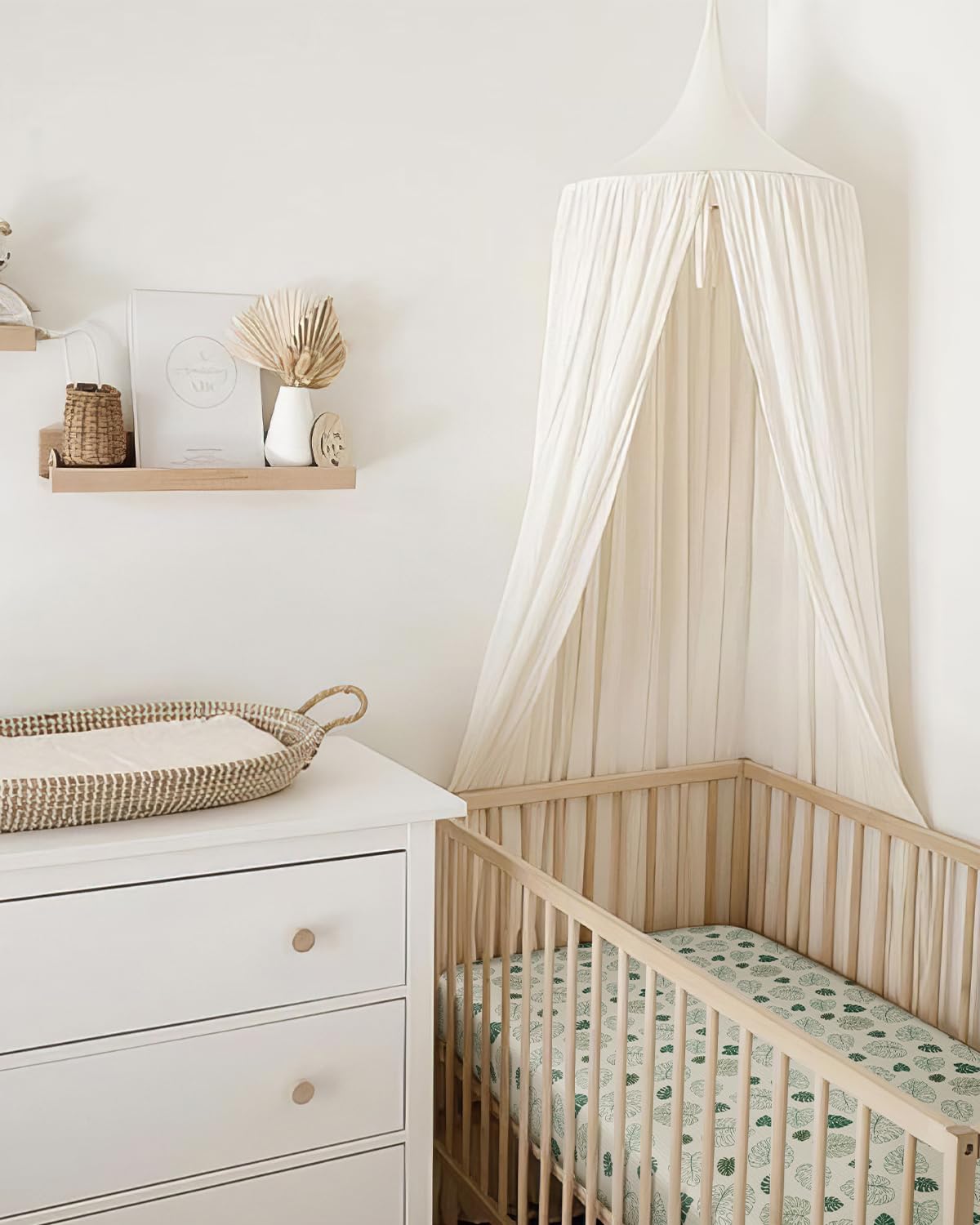 Blissful Diary Snug fit crib sheet keeps sheet secure during restless sleep