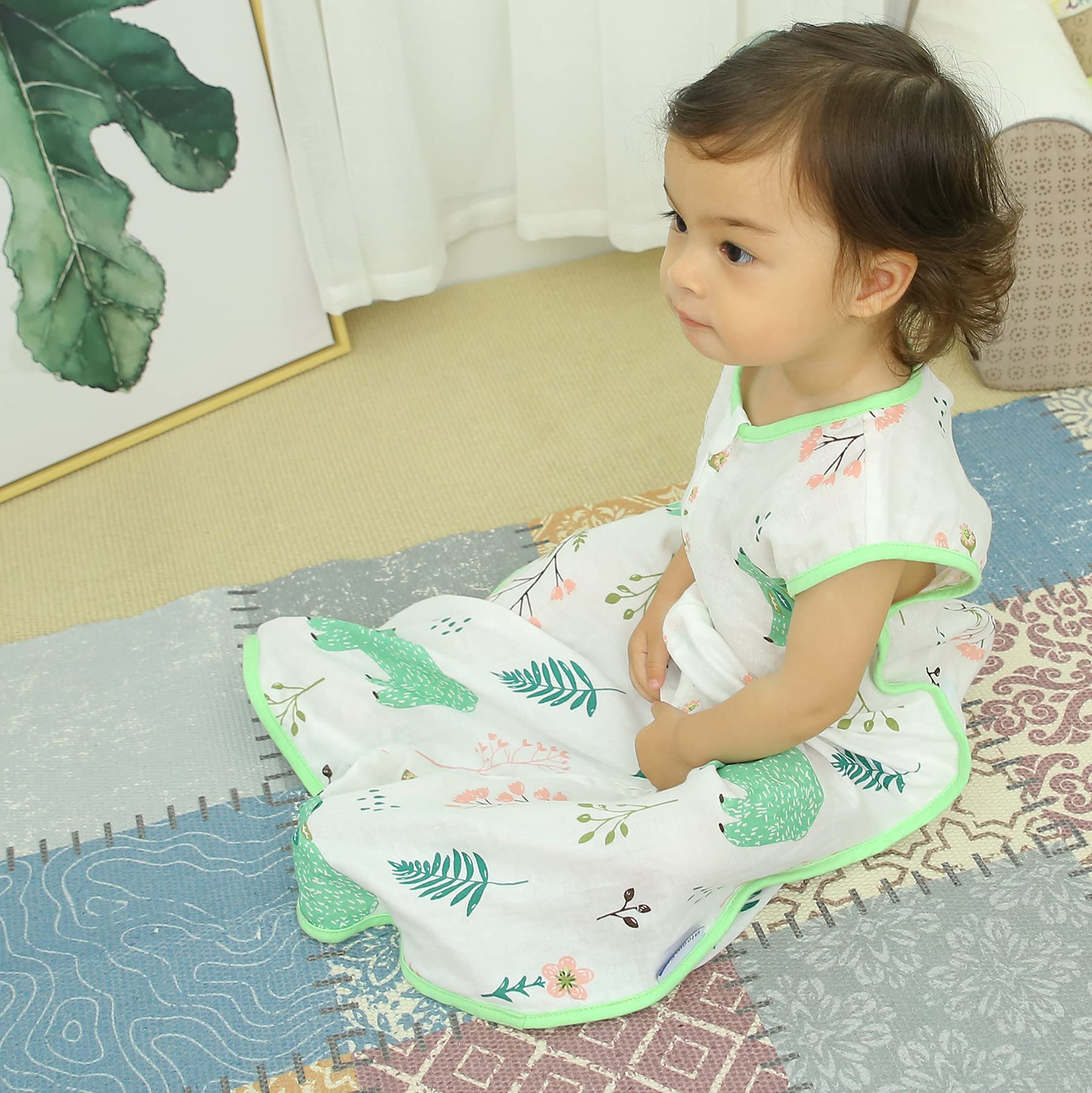 BLOOMSTAR 0-5 tog sleep sack with temperature chart aids comfortable 72-83°F nights.