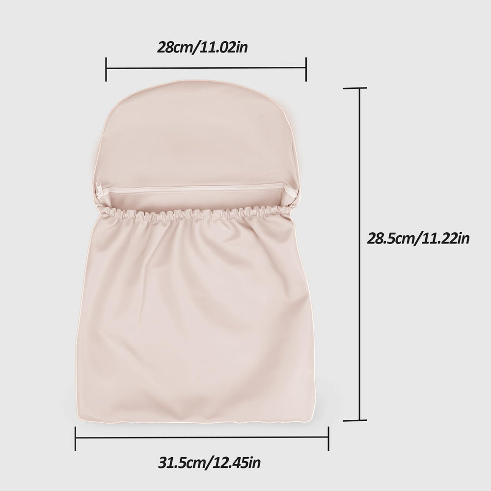 Blublu Park back pocket attachment shows quick installation on chair back