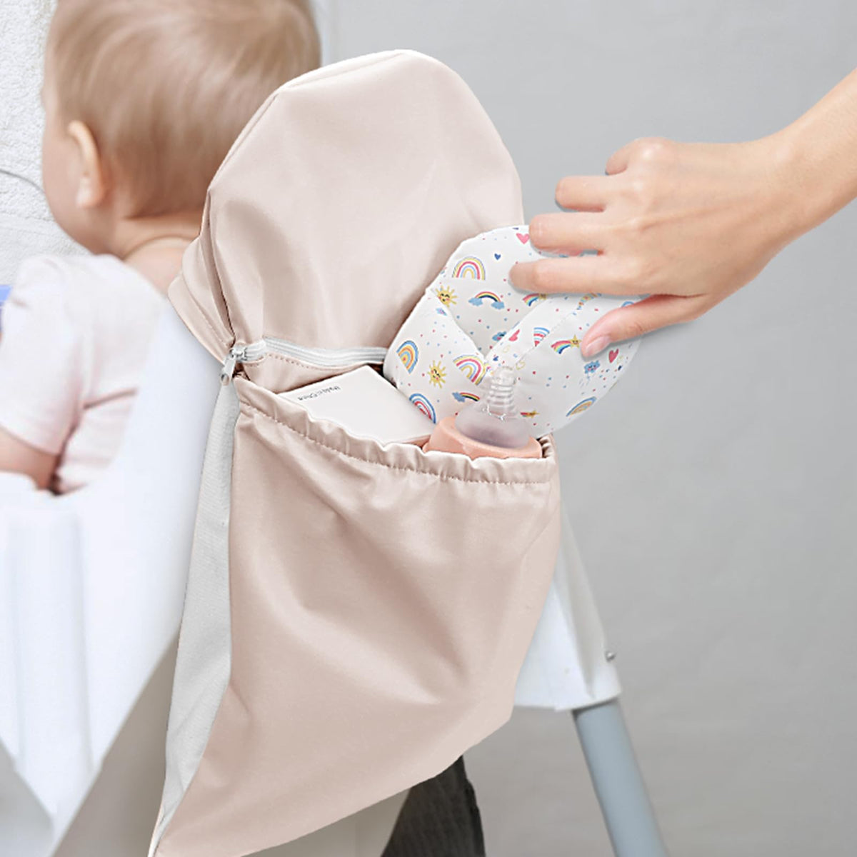 Blublu Park high chair back pocket beige overview highlighting organized storage