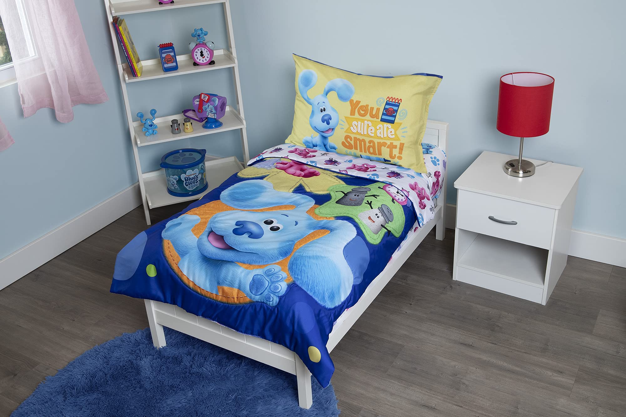 Blues Clues You Are Smart bed set on bed with cheerful yellow and blue tones for playful bedtimes