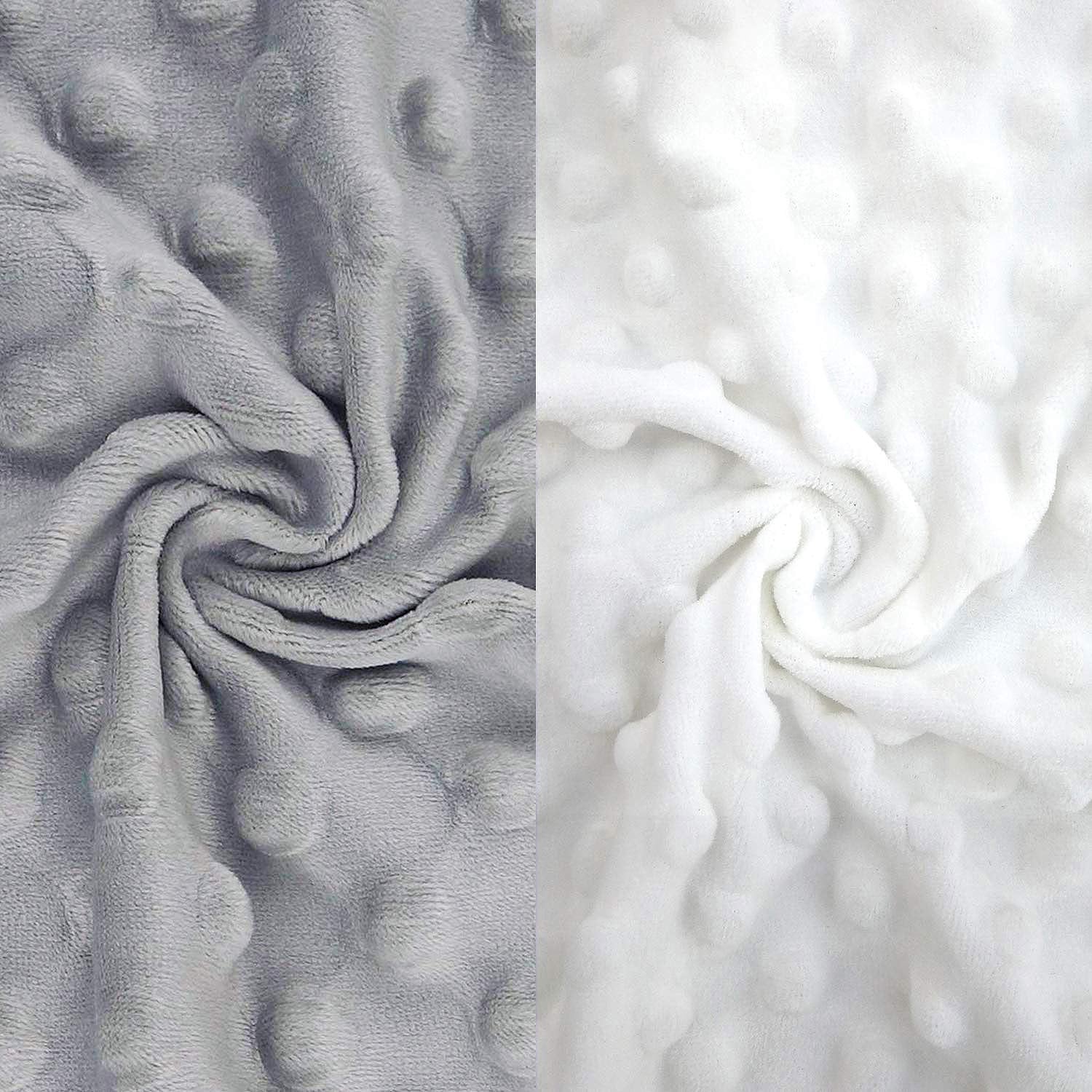BlueSnail bassinet sheet closeup of stretchy knit highlights ultra-soft texture for sensitive skin.