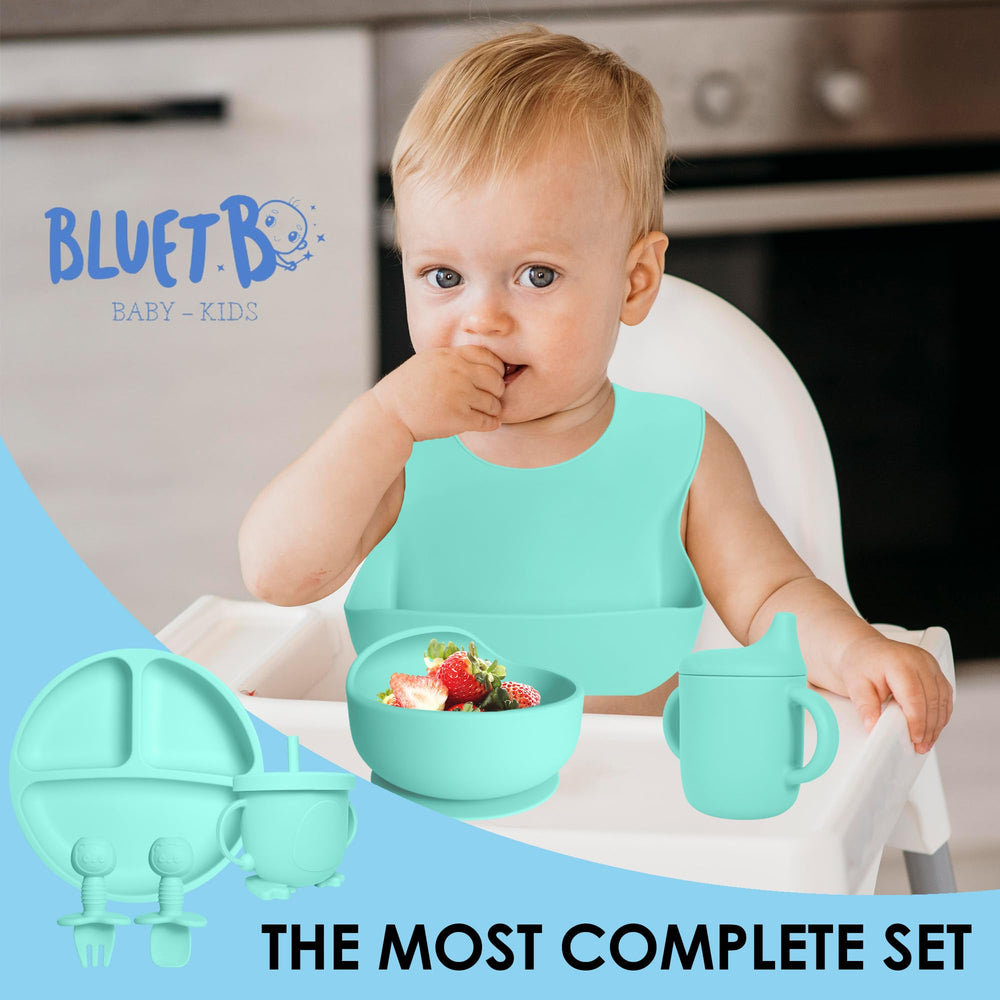 Bluet B silicone feeding set in hand highlights safe, durable materials.