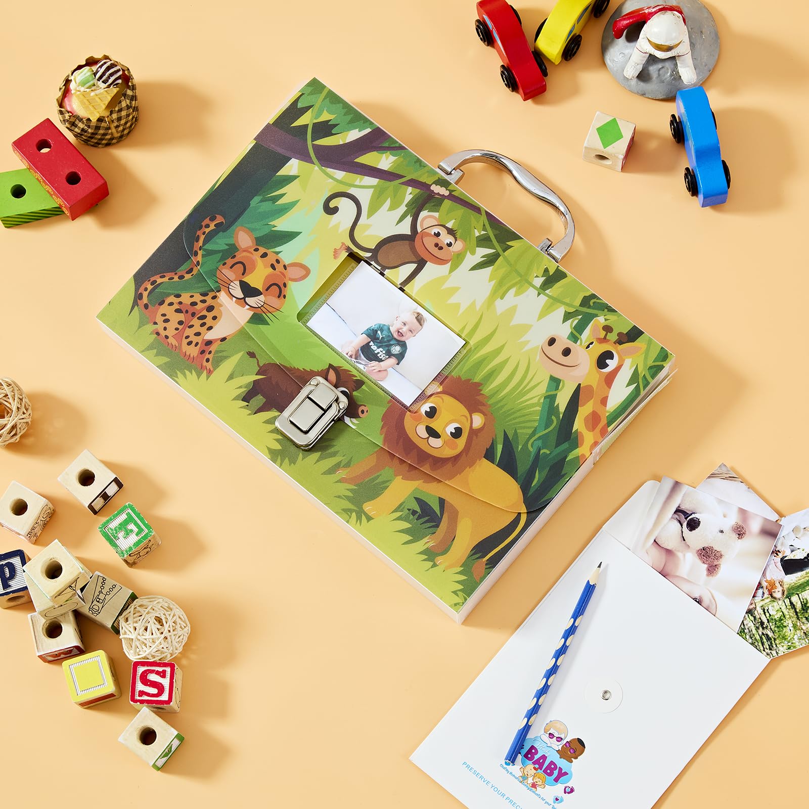 BLUSHY BABY secure lock clip detail keeps important papers safe.