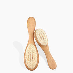 BoAn closeup of soft goat bristles designed for newborn comfort.