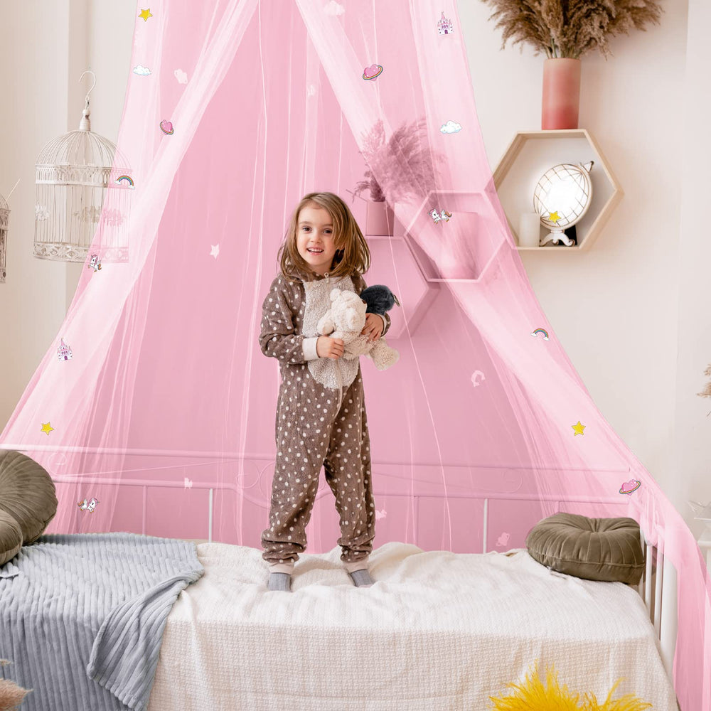 Boao polyester bed net offers soft touch and durable protection for sleep.