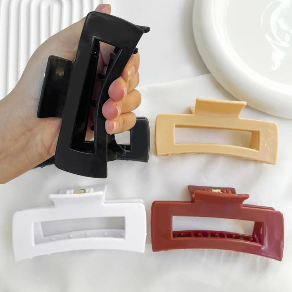 BOELIKAYS Cloud Claw Clip in four shades complements everyday outfits