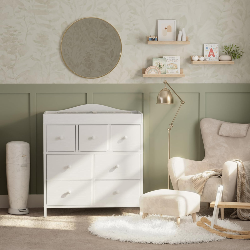 BOLUO removable-changing-top feature allows flexibility when not in use.