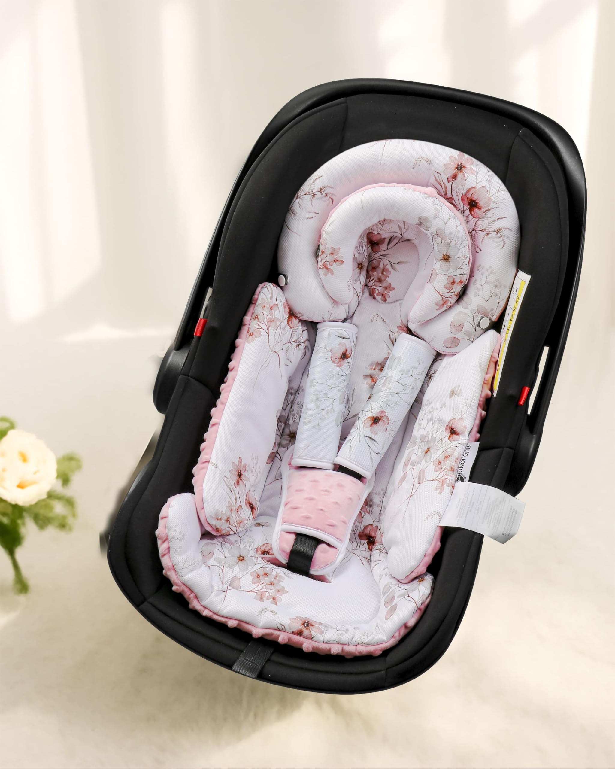 BOMOLOUR head and body support helps newborns stay comfy during rides