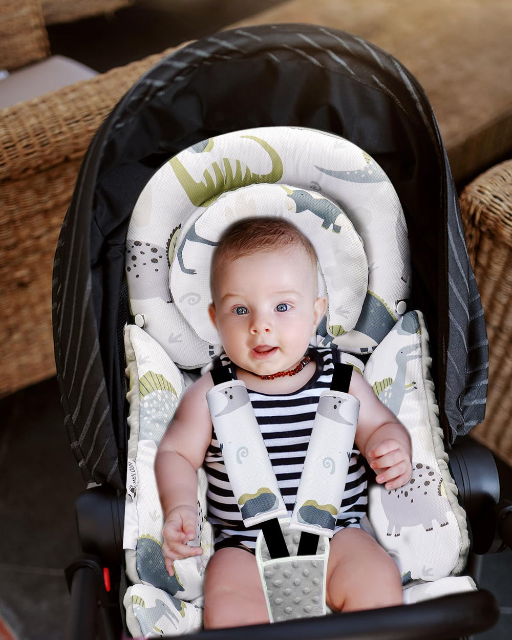 BOMOLOUR usage scenarios illustrate car, stroller, swing, and bassinet applications.
