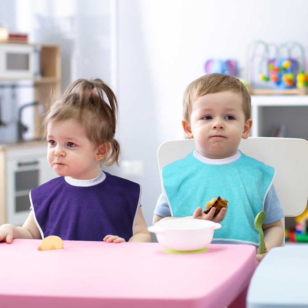 Bonuci machine-washable bibs close-up illustrating easy cleaning after meals