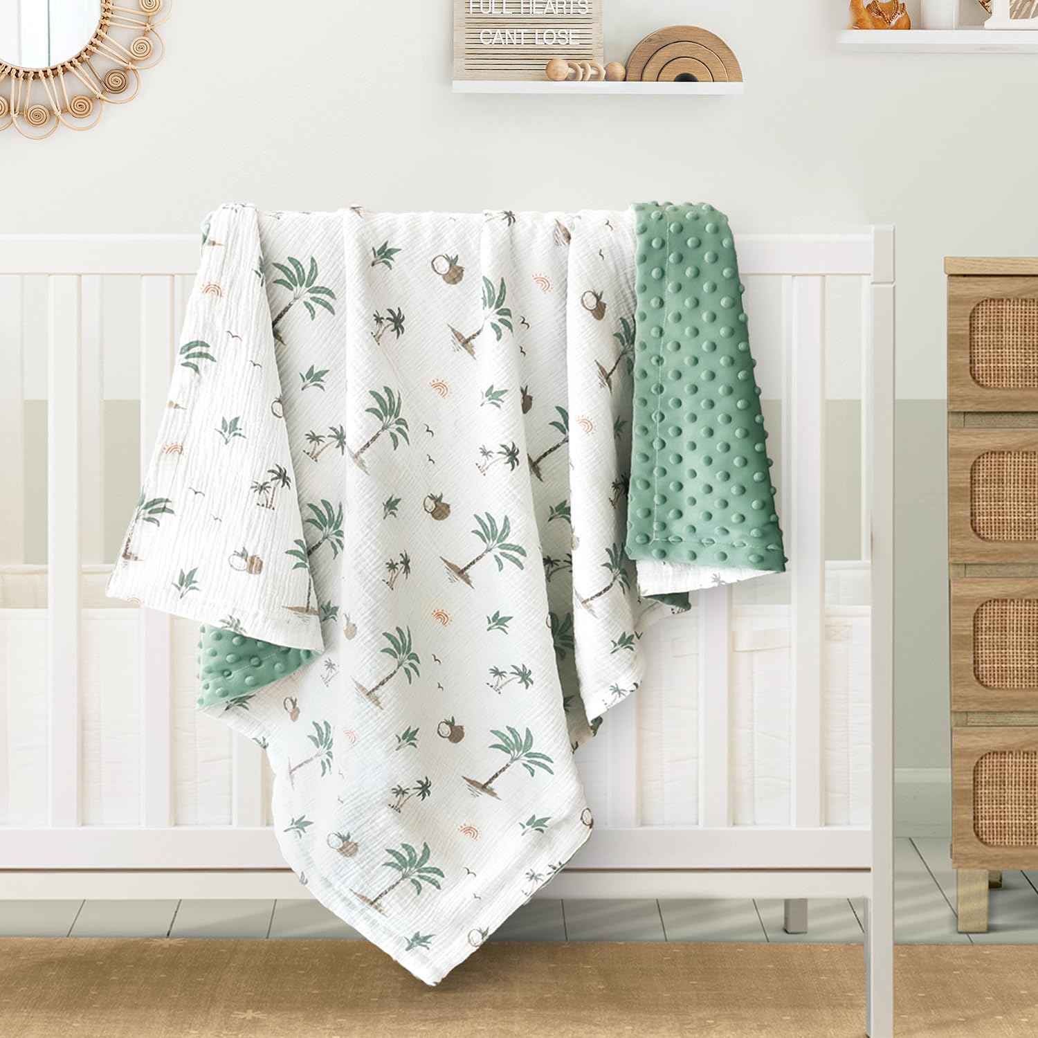BOPRIO muslin blanket gift packaging highlighting ready-for-gifting appeal.