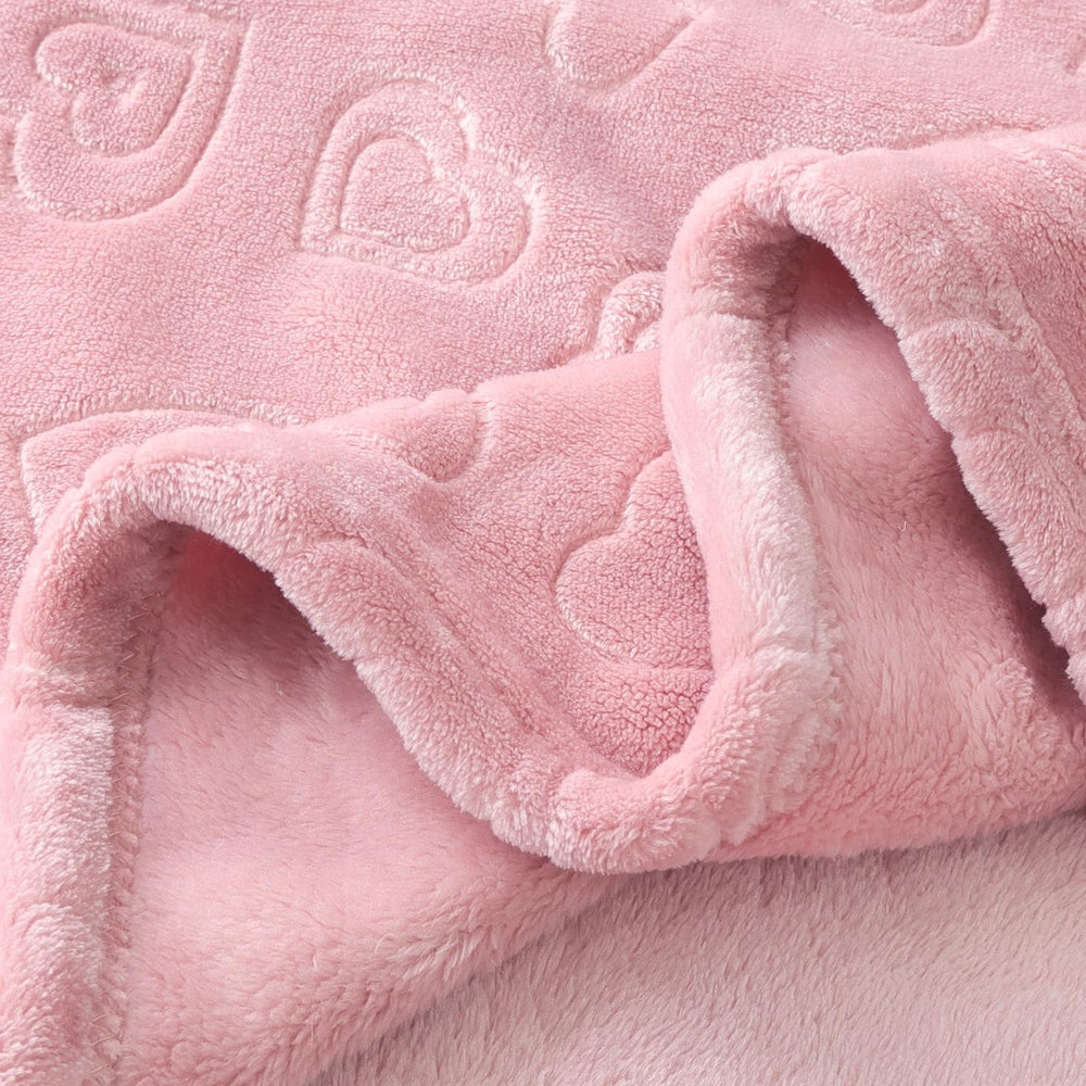 BORITAR 30x40-inch blanket shown in stroller for versatile infant comfort
