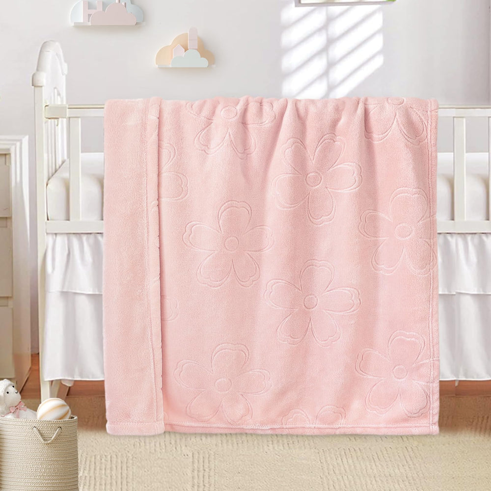 BORITAR baby blanket travel-ready folds compactly for easy packing.
