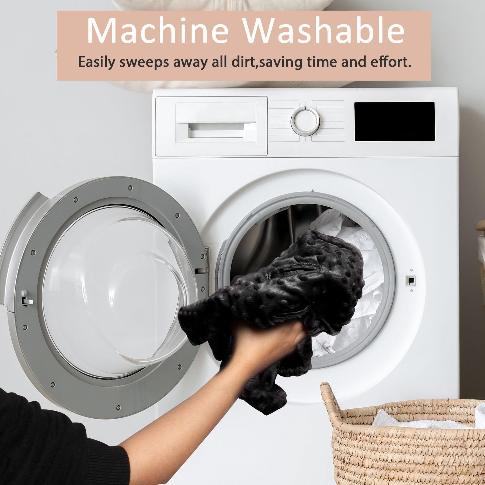 Boryokun machine-washable liner simplifies quick cleanup after messy outings.