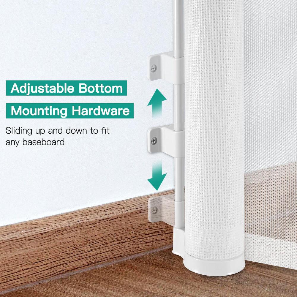Borthmiu gate suitable for indoor and outdoor use to keep pets away from hazards.