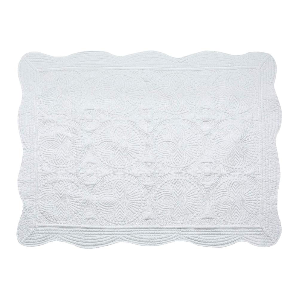 Boruiann Baby Quilt with scalloped trim edge adds delicate nursery detail