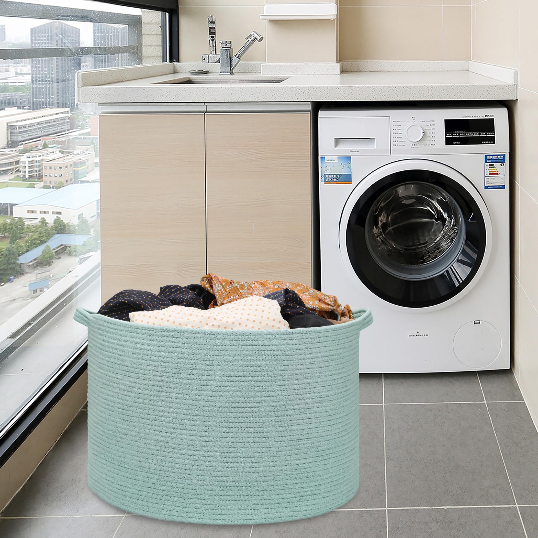 BOSROTY large basket fold lines demonstrate easy reshaping and storage.